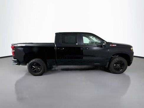 Used 2021 Chevrolet Silverado 1500 LT Trail Boss w/ Bed Protection Package AWD/4WD image 9