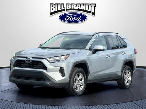 Used 2025 Toyota RAV4 XLE FWD image 7