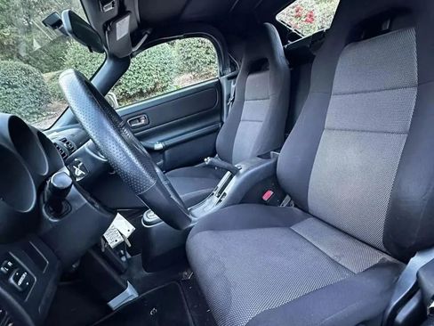 Used 2005 Toyota MR2 image 19