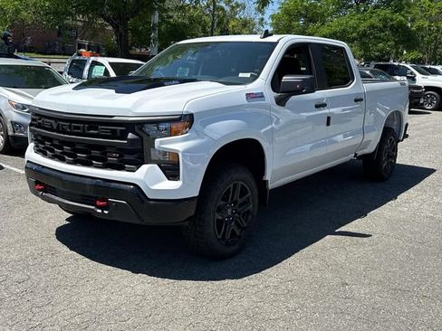 New 2026 Chevrolet Silverado 1500 Custom Trail Boss w/ LPO, Dark Essentials Package AWD/4WD image 5