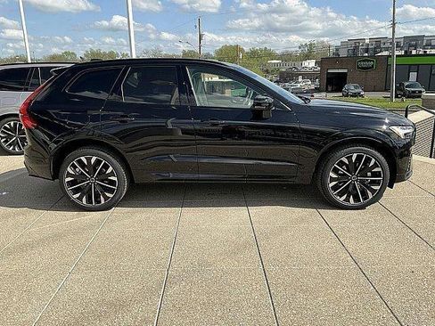 New 2026 Volvo XC60 B5 Ultra w/ Climate Package AWD/4WD image 7
