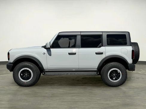 New 2026 Ford Bronco Outer Banks AWD/4WD image 3