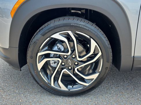 New 2026 Chevrolet TrailBlazer RS w/ Convenience Package FWD image 9