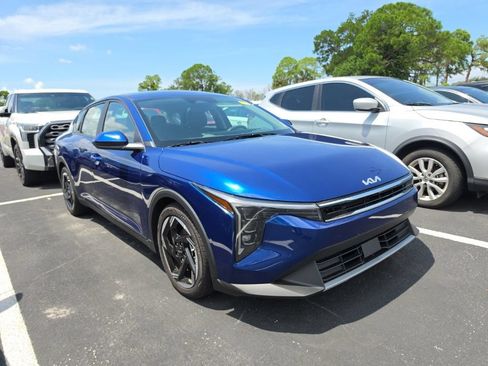 Used 2025 Kia K4 EX FWD image 1