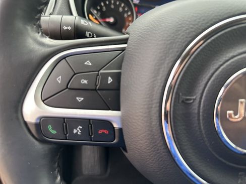 Used 2018 Jeep Compass Latitude w/ Popular Equipment Group AWD/4WD image 12