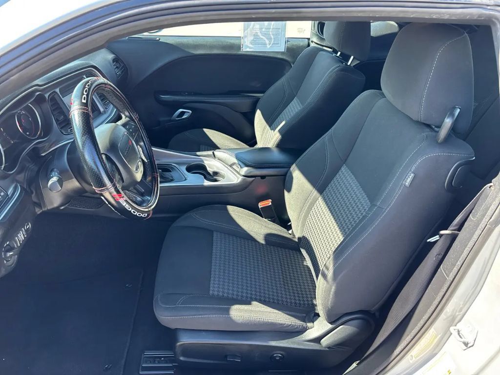 Used 2021 Dodge Challenger SXT AWD/4WD image 18