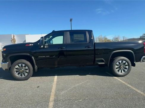 New 2026 Chevrolet Silverado 2500 LT image 5