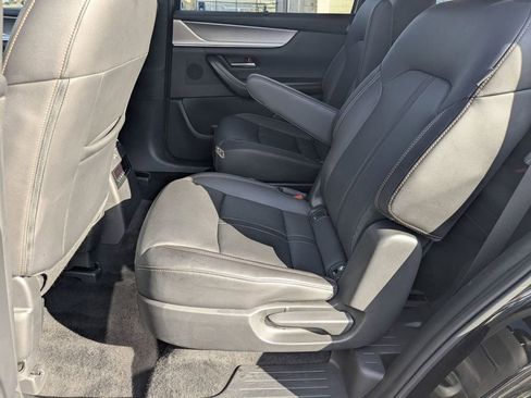 Used 2025 MAZDA CX-90 3.3 Turbo w/ Premium Sport Pkg image 22