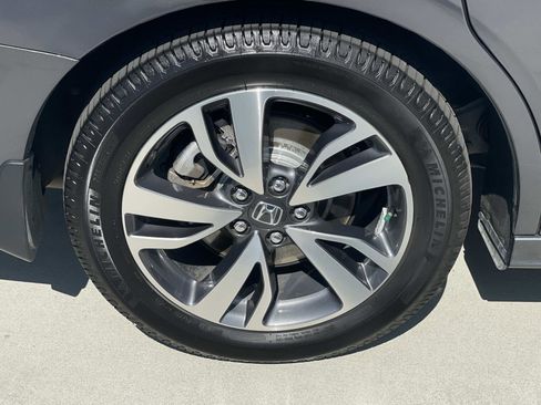 Certified 2023 Honda Odyssey Touring image 30