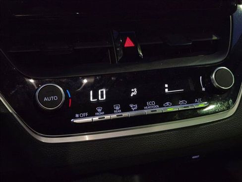 Used 2024 Toyota Corolla LE FWD image 15