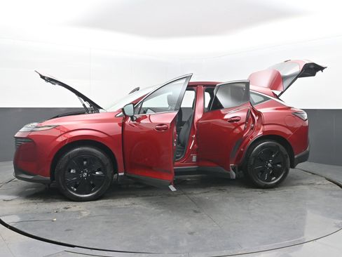 Certified 2025 Nissan Murano SV image 42