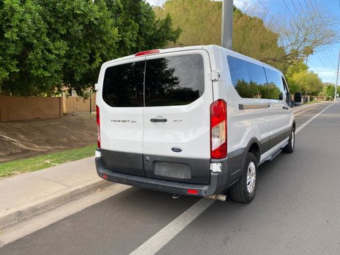 Used 2022 Ford Transit 350 XLT RWD image 4