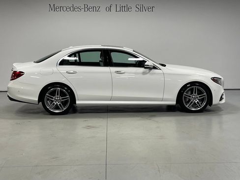 Certified 2017 Mercedes-Benz E 300 4MATIC image 7