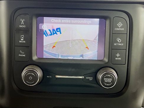 Used 2021 RAM 1500 Big Horn image 17