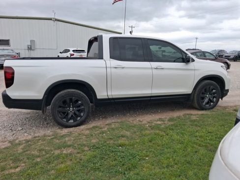 Used 2023 Honda Ridgeline Sport image 8