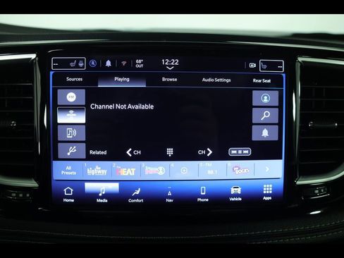 New 2026 Chrysler Pacifica Limited w/ Uconnect Theater Family Group image 20