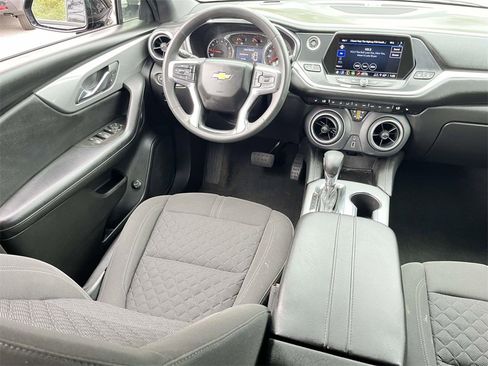 Used 2022 Chevrolet Blazer LT image 26