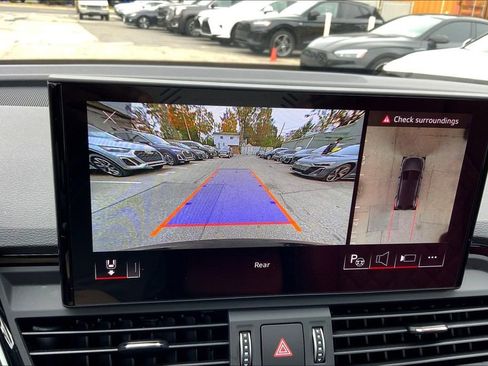 Certified 2025 Audi SQ5 Prestige image 29