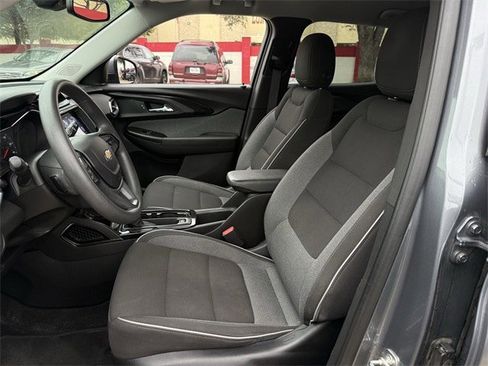Used 2021 Chevrolet TrailBlazer LT w/ Convenience Package image 27