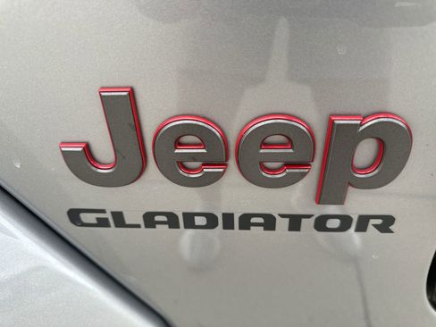 Used 2020 Jeep Gladiator Rubicon image 30