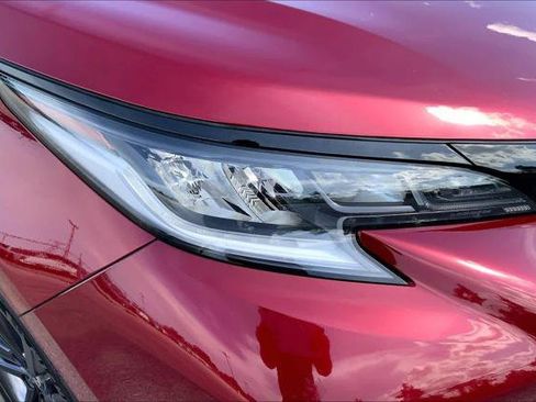 Certified 2026 Toyota Sienna XSE FWD image 27