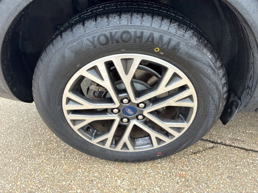 Used 2020 Ford Escape SEL AWD/4WD image 25