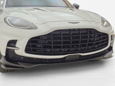 Used 2025 Aston Martin DBX 707 AWD/4WD image 4