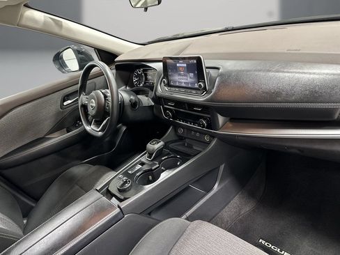 Used 2023 Nissan Rogue SV AWD/4WD image 16