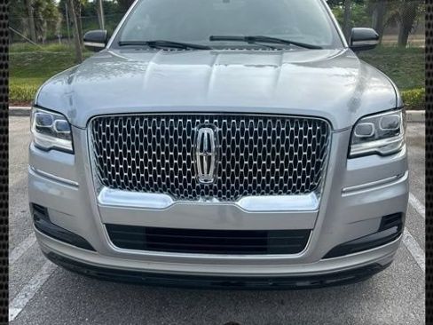 Certified 2024 Lincoln Navigator L Reserve AWD/4WD image 1