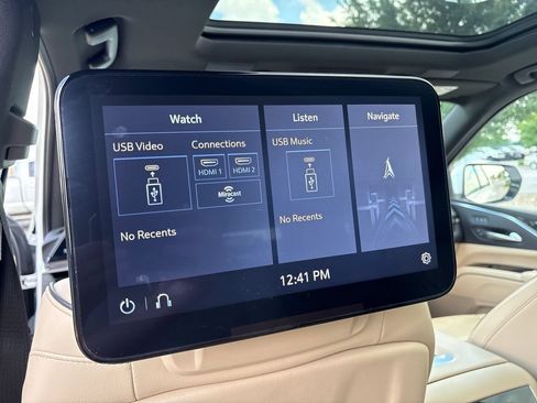 Certified 2021 Cadillac Escalade ESV Premium Luxury AWD/4WD image 50