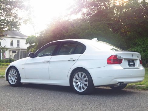 Used 2008 BMW 328i Sedan RWD image 3