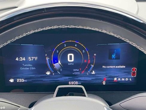 New 2025 Chevrolet Traverse LT w/ Enhanced Driving Package image 19