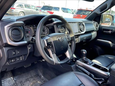 Used 2023 Toyota Tacoma Limited AWD/4WD image 17