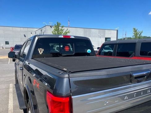 Used 2019 Ford F150 Platinum w/ Equipment Group 701A Luxury AWD/4WD image 9