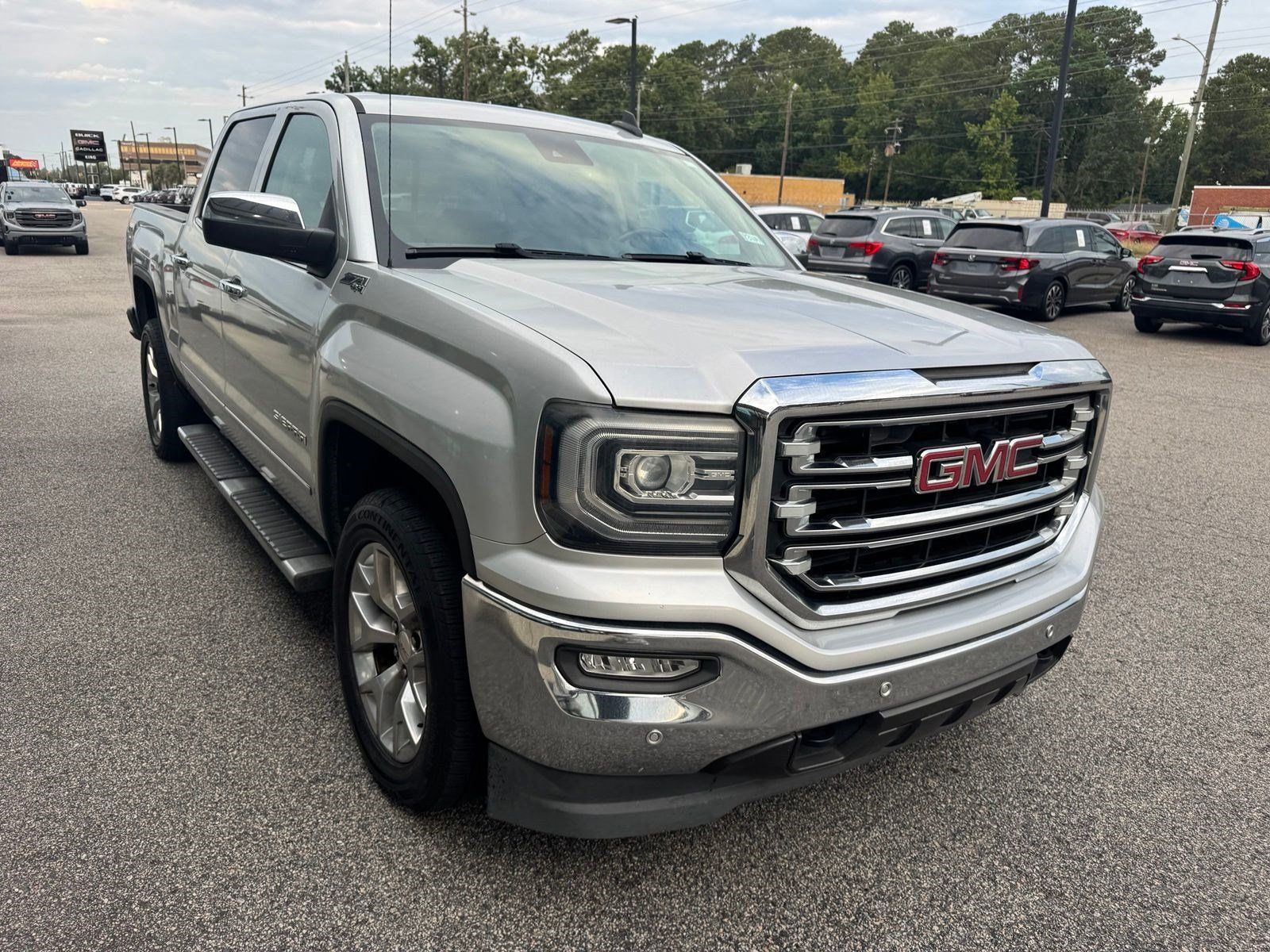 Used 2018 GMC Sierra 1500 SLT AWD/4WD image 7