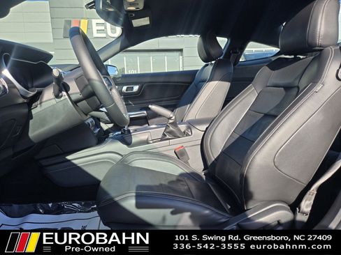 Used 2018 Ford Mustang GT Premium w/ GT Performance Package RWD image 8