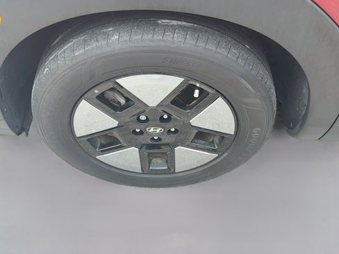 Used 2024 Hyundai Santa Fe SEL FWD image 33