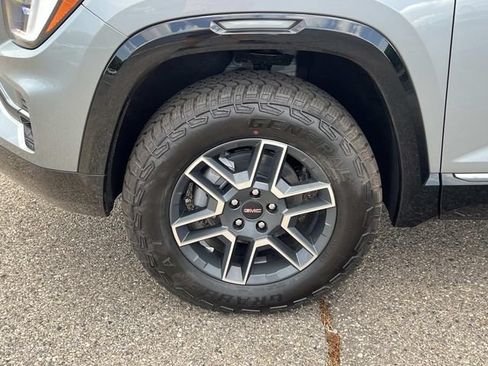 New 2027 GMC Terrain AT4 w/ Convenience Package III AWD/4WD image 9