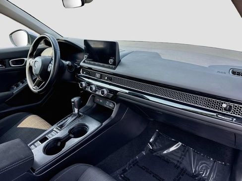 Certified 2023 Honda Civic EX image 33