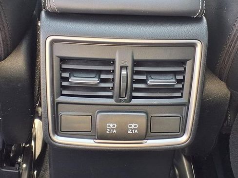 Used 2021 Subaru Forester Limited image 11