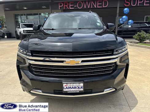 Used 2023 Chevrolet Suburban LT AWD/4WD image 2