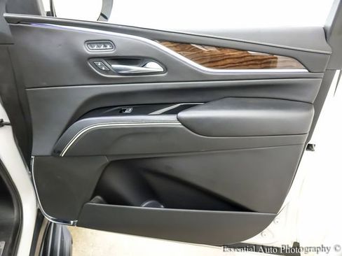 Certified 2023 Cadillac Escalade Premium Luxury Platinum AWD/4WD image 29