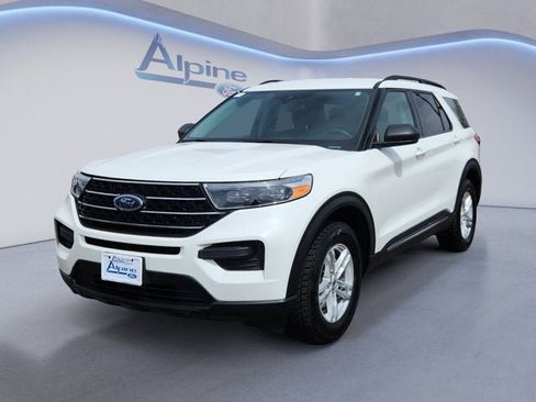 Used 2023 Ford Explorer XLT image 1