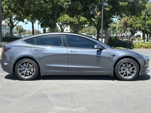 Used 2020 Tesla Model 3 Standard Range Plus RWD image 3