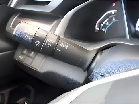 Used 2020 Honda Civic EX image 19