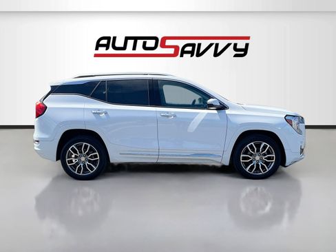 Used 2024 GMC Terrain Denali AWD/4WD image 8