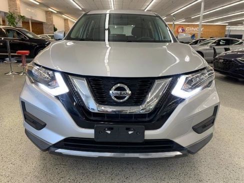 Used 2017 Nissan Rogue S FWD image 3