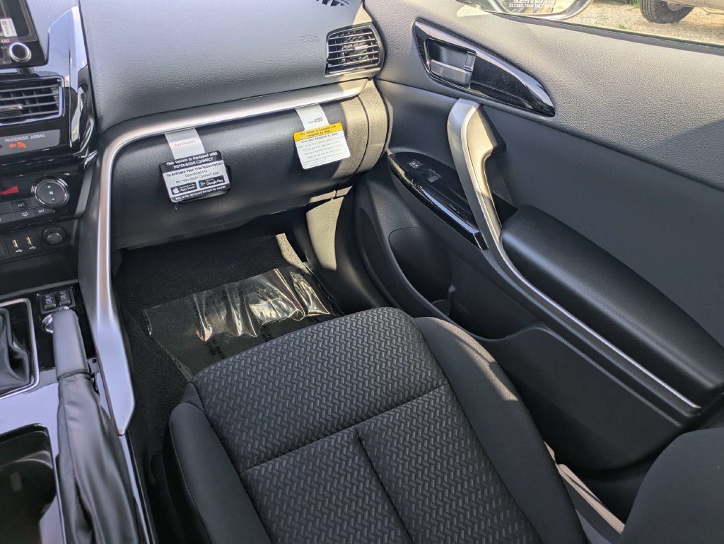 Used 2026 Mitsubishi Eclipse Cross LE AWD/4WD image 15