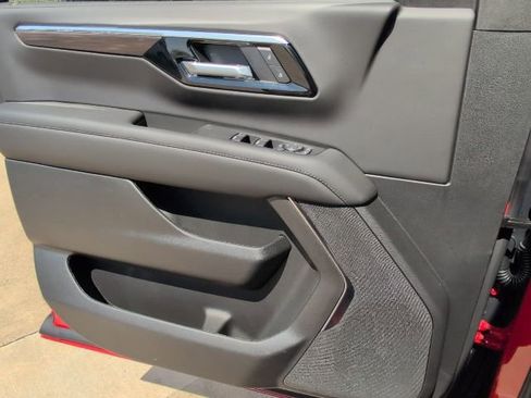 New 2026 Chevrolet Suburban LS RWD image 14