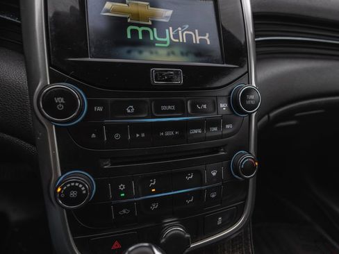 Used 2015 Chevrolet Malibu LT w/ Power Convenience Package image 14